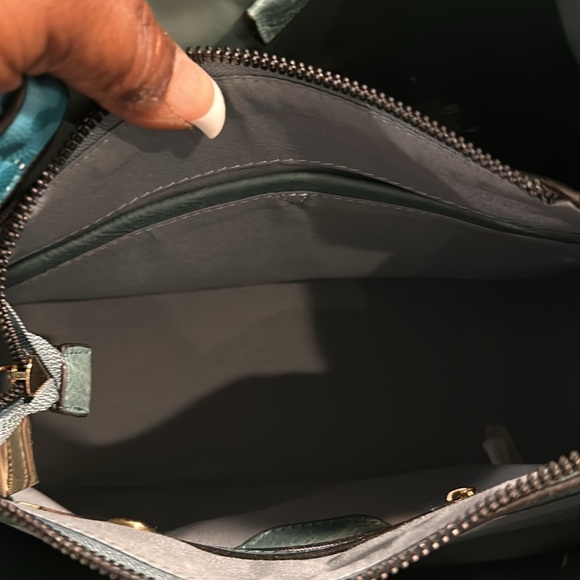 shoulder Handbag turquoise with a little print on the side and the strap - Picture 6 of 14